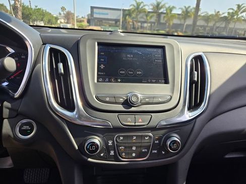 Used 2024 Chevrolet Equinox LT FWD image 18