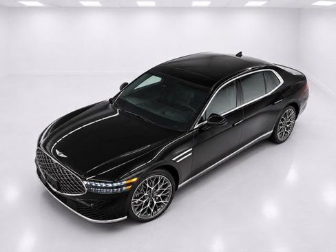 Used 2023 Genesis G90 3.5T AWD/4WD image 2