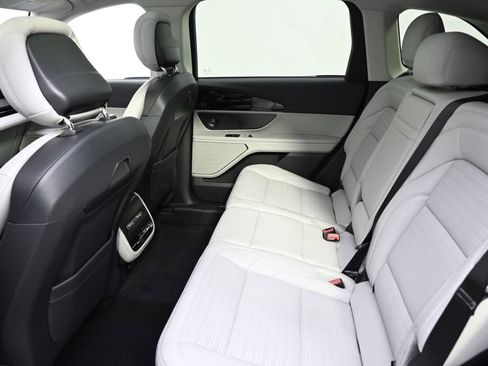 New 2026 Lincoln Nautilus Reserve image 21