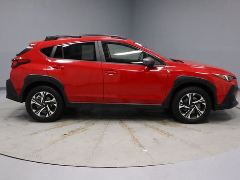 Used 2024 Subaru Crosstrek 2.0i Premium w/ Crosstrek Mirror Package AWD/4WD image 11