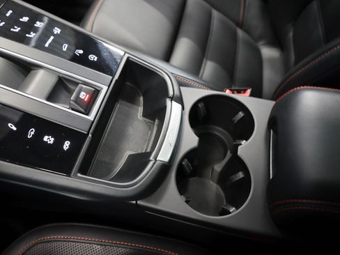 Certified 2022 Porsche Macan GTS AWD/4WD image 17