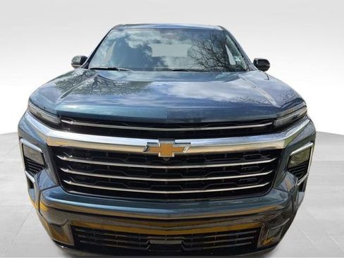 New 2026 Chevrolet Traverse High Country image 2