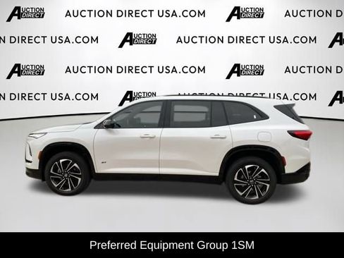 Used 2025 Buick Enclave Sport Touring w/ Power Package image 3