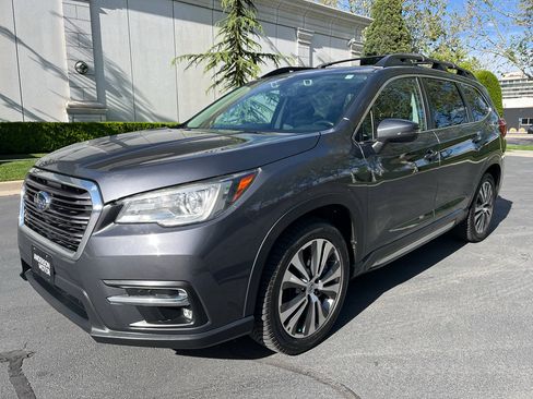 Used 2020 Subaru Ascent Limited w/ Technology Package AWD/4WD image 3