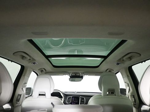 Used 2022 Volvo XC90 T6 Inscription w/ Lounge Package AWD/4WD image 19