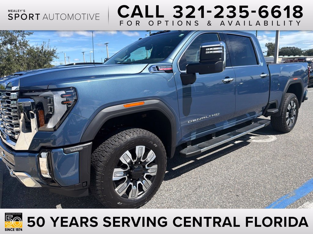 Used 2025 GMC Sierra 2500 Denali w/ Denali Reserve Package AWD/4WD image 1