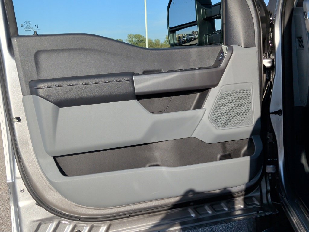 New 2027 Ford F250 XL w/ STX Appearance Package AWD/4WD image 10