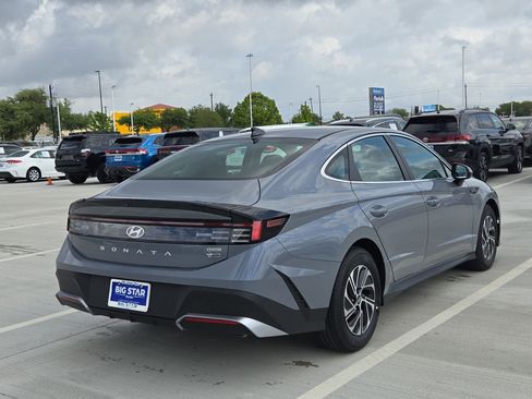 Used 2026 Hyundai Sonata Blue image 3