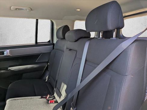 New 2026 Hyundai Santa Fe SE image 17