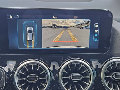 Certified 2024 Mercedes-Benz GLA 250 image 19