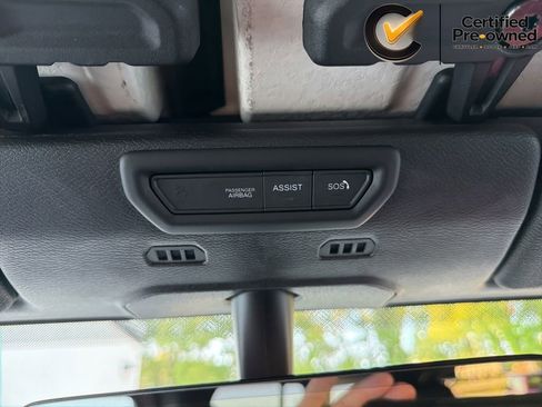 Used 2022 Jeep Wrangler Unlimited Rubicon w/ LED Lighting Group AWD/4WD image 94