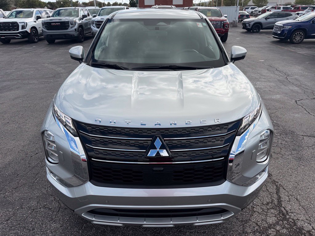 Used 2023 Mitsubishi Outlander SE AWD/4WD image 9