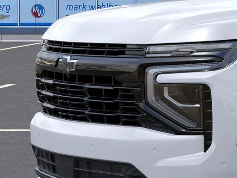 New 2026 Chevrolet Suburban RST w/ Comfort Package AWD/4WD image 37