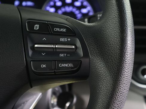 Used 2020 Hyundai Elantra SEL FWD image 34