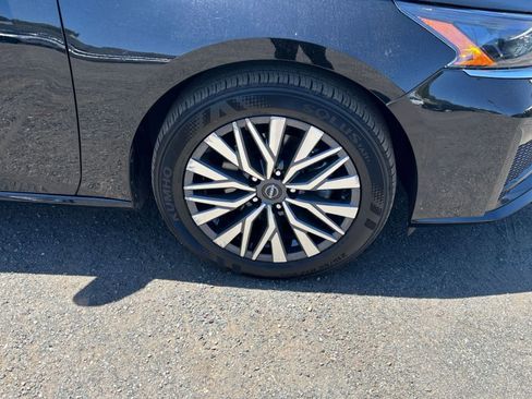 Used 2025 Nissan Altima 2.5 SV FWD image 30