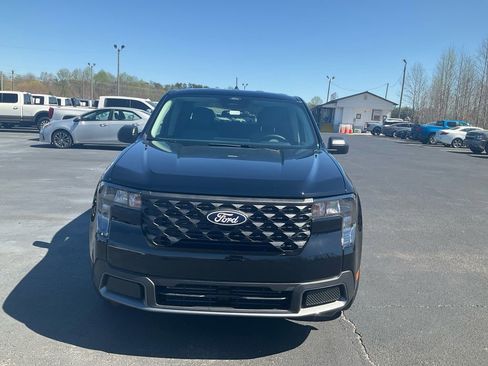 New 2026 Ford Maverick XLT image 2