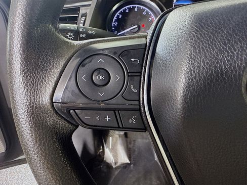 Used 2020 Toyota Camry LE w/ Convenience Package image 20