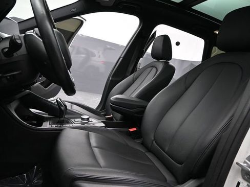 Used 2020 BMW X1 sDrive28i w/ Convenience Package image 17