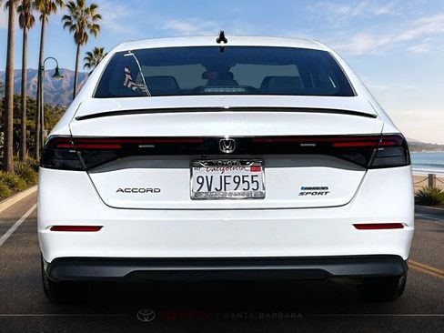 Used 2025 Honda Accord Sport image 6