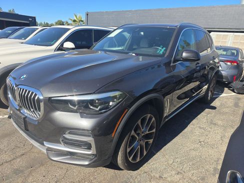 Used 2023 BMW X5 xDrive40i image 4