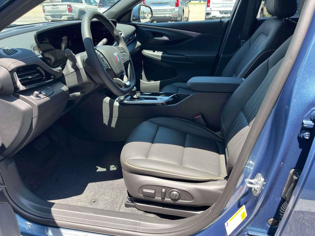 New 2026 Buick Envista Sport Touring FWD image 23