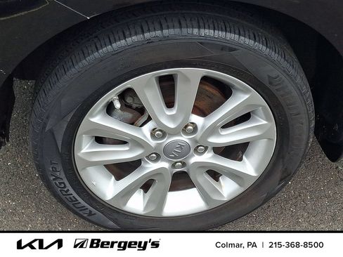 Used 2013 Kia Soul + FWD image 10