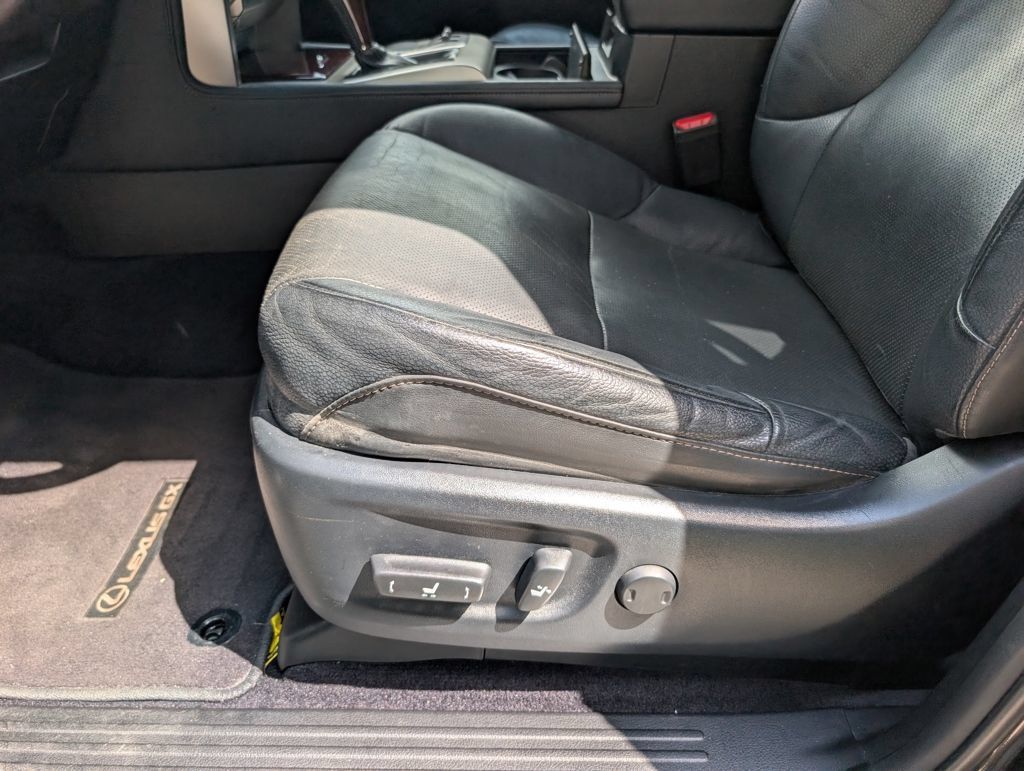 Used 2019 Lexus GX 460 Premium AWD/4WD image 22