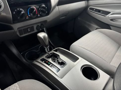 Used 2015 Toyota Tacoma 4x4 Double Cab w/ SR5 Package image 19