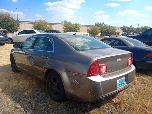 Used 2011 Chevrolet Malibu LS image 6