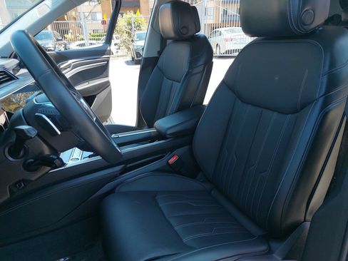 Used 2024 Audi Q8 e-tron Premium Plus w/ Prestige Package AWD/4WD image 15