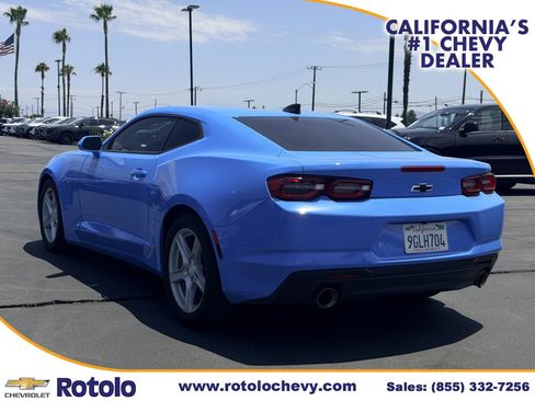 Used 2023 Chevrolet Camaro LT RWD image 4