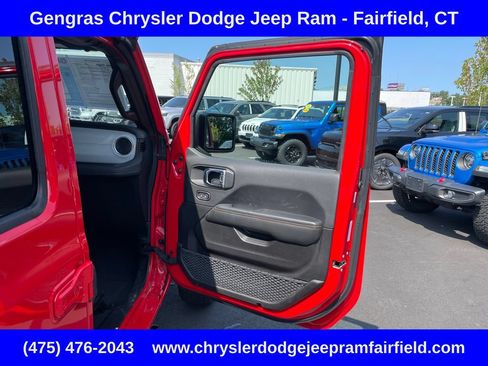 Certified 2025 Jeep Wrangler Unlimited Sahara w/ Safety Group AWD/4WD image 20