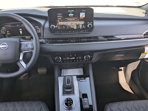 New 2026 Nissan Rogue Platinum AWD/4WD image 23