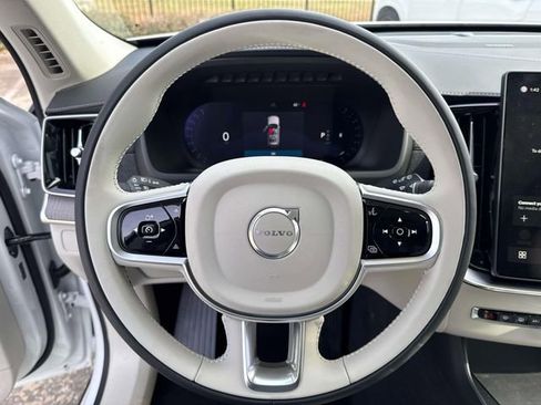 New 2026 Volvo XC90 B6 Ultra w/ Protection Package image 23