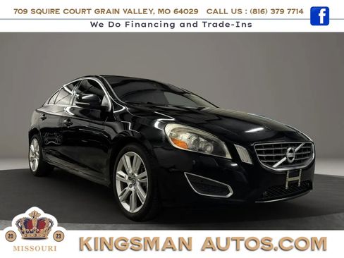 Used 2013 Volvo S60 T5 FWD image 2
