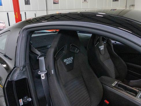 Used 2013 Ford Mustang Boss 302 RWD image 38