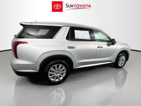 Used 2024 Hyundai Palisade SEL FWD image 4