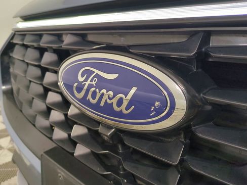 Used 2023 Ford Escape Platinum w/ Premium Technology Package image 13