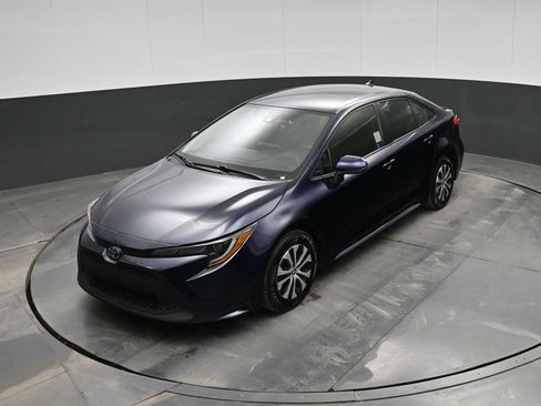 Used 2022 Toyota Corolla LE image 26