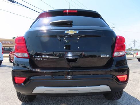 Used 2019 Chevrolet Trax LT w/ LT Convenience Package AWD/4WD image 27
