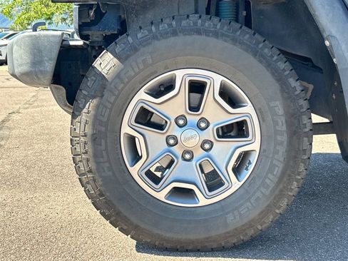 Used 2013 Jeep Wrangler Unlimited Sport AWD/4WD image 21
