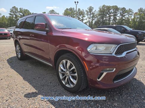 Used 2022 Dodge Durango SXT w/ Anodized Platinum Package RWD image 3