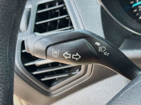 Used 2019 Ford Escape SE FWD image 21