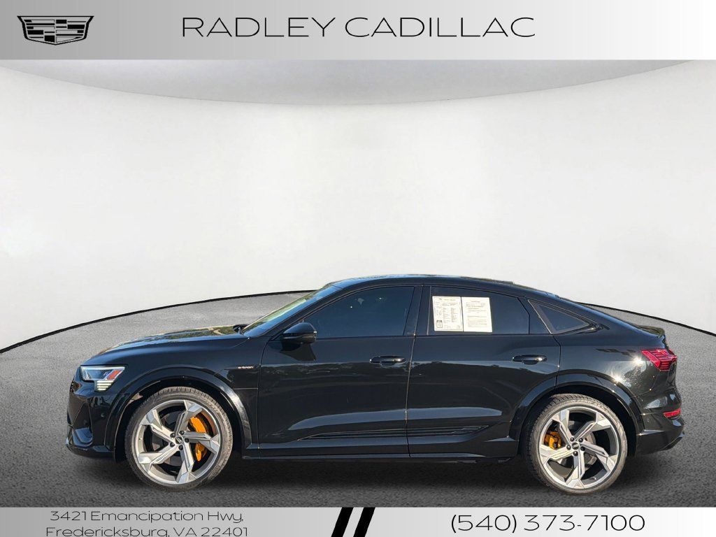 Used 2022 Audi e-tron S Prestige w/ Prestige Package AWD/4WD image 17