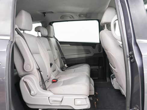 Used 2019 Honda Odyssey EX-L image 12