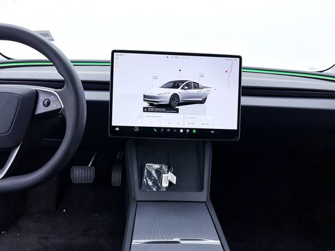 Used 2024 Tesla Model 3 Standard Range RWD image 6