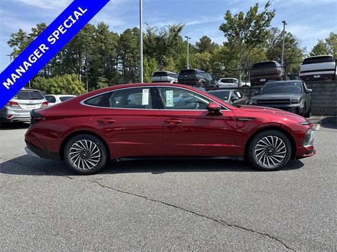 New 2025 Hyundai Sonata SEL image 8