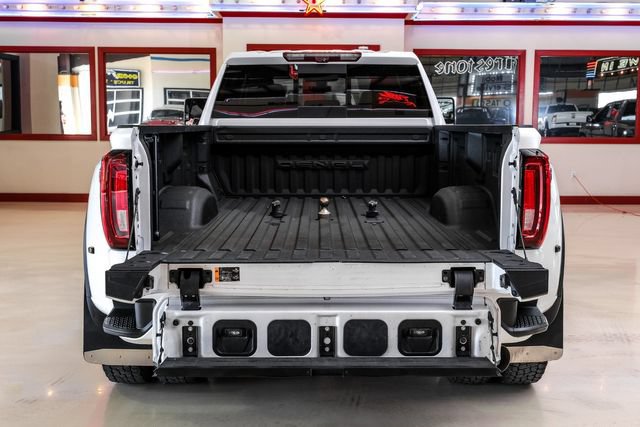 Used 2022 GMC Sierra 3500 Denali w/ Denali Ultimate Package AWD/4WD image 9