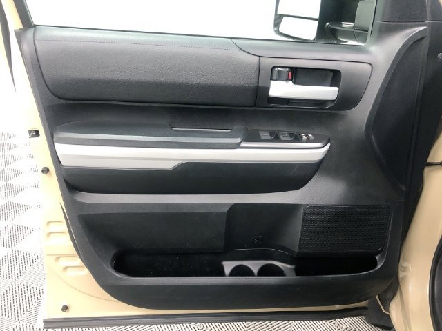 Used 2018 Toyota Tundra SR5 AWD/4WD image 12
