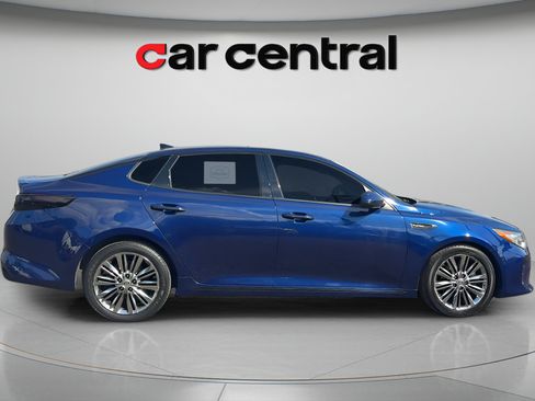 Used 2017 Kia Optima SX FWD image 7